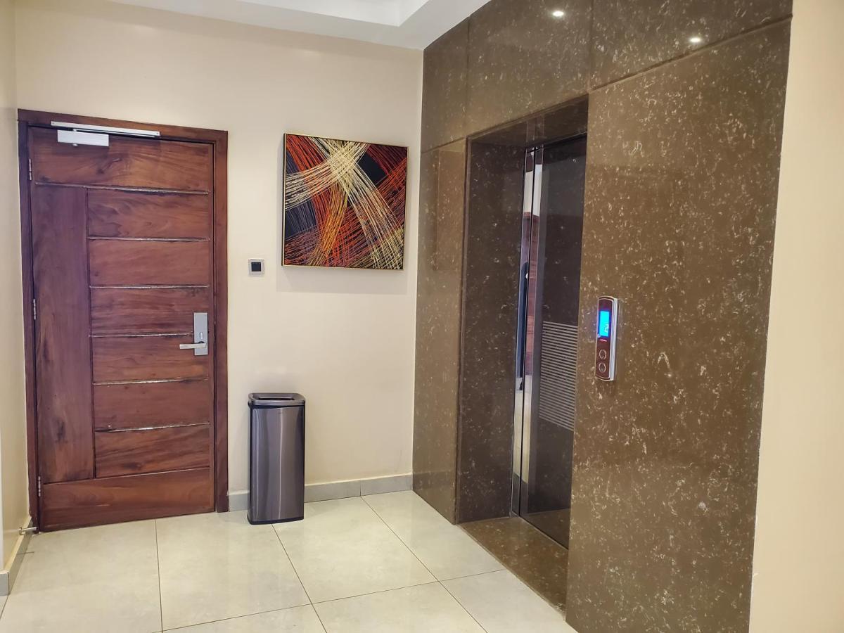 Millennium Terrace Hotel 캄팔라 외부 사진