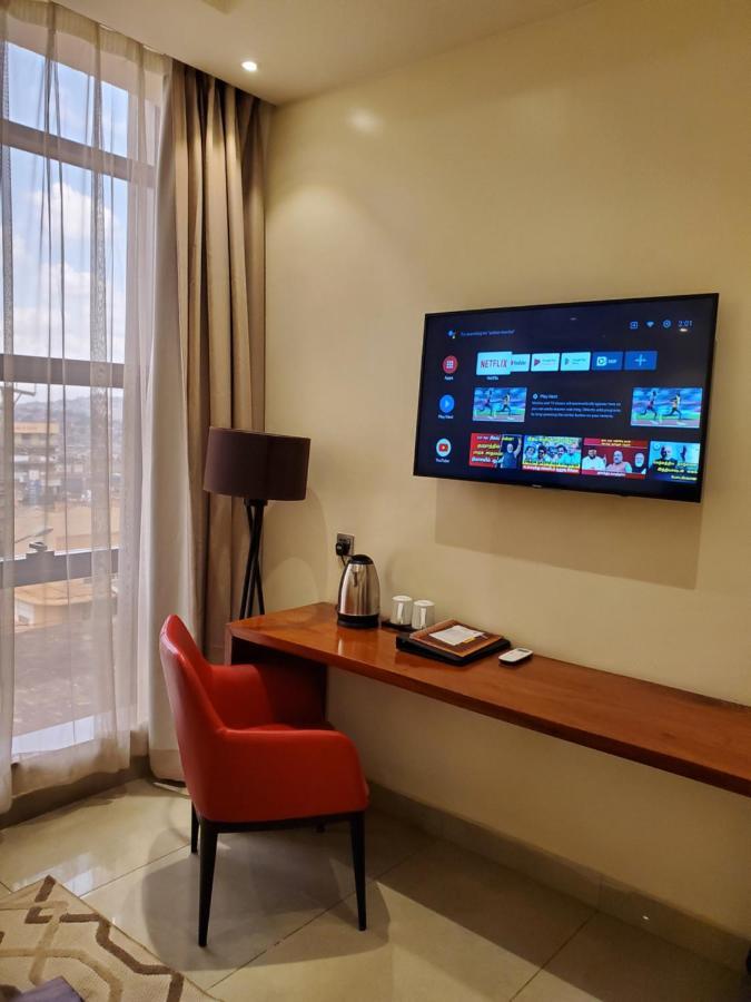 Millennium Terrace Hotel 캄팔라 외부 사진