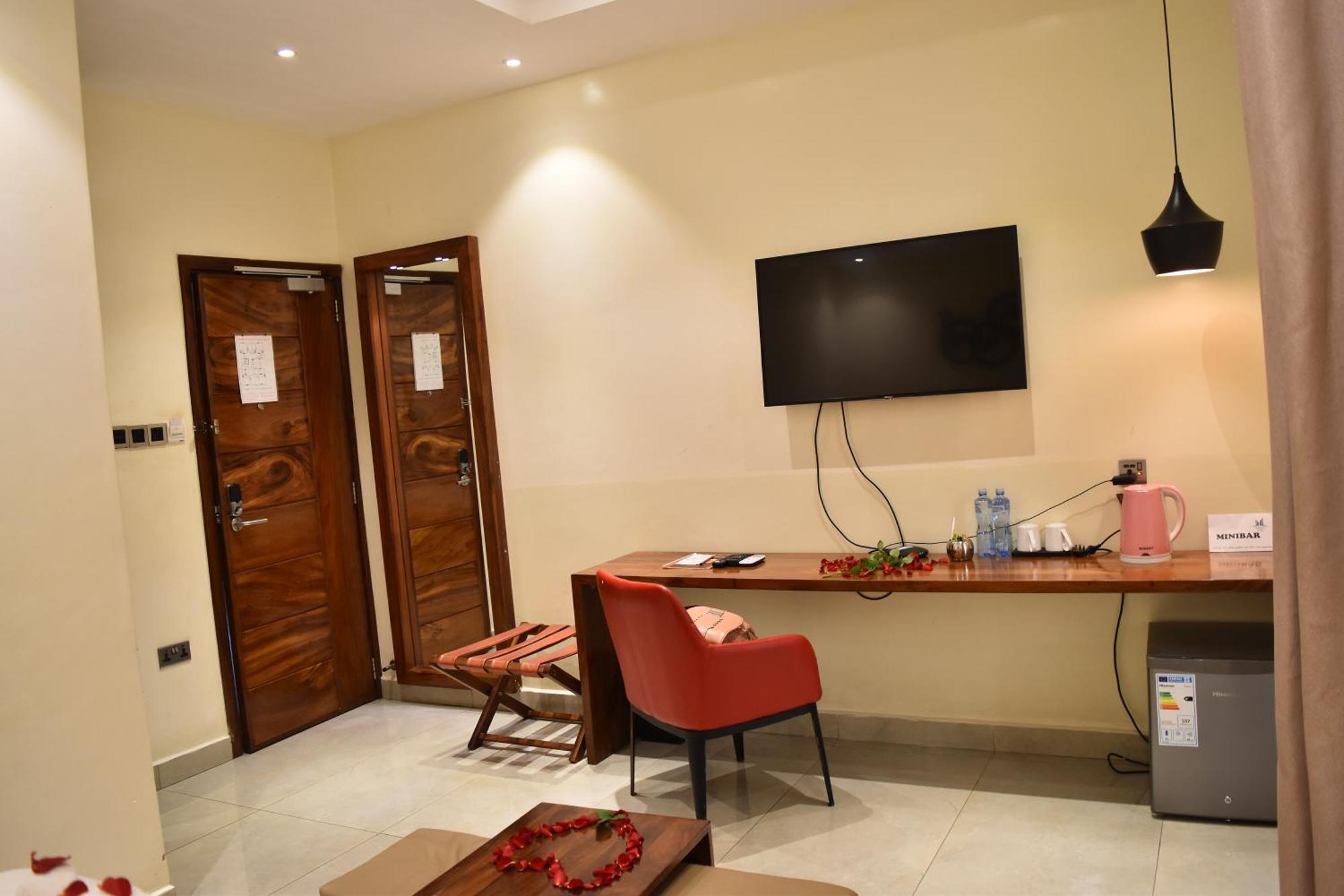Millennium Terrace Hotel 캄팔라 외부 사진